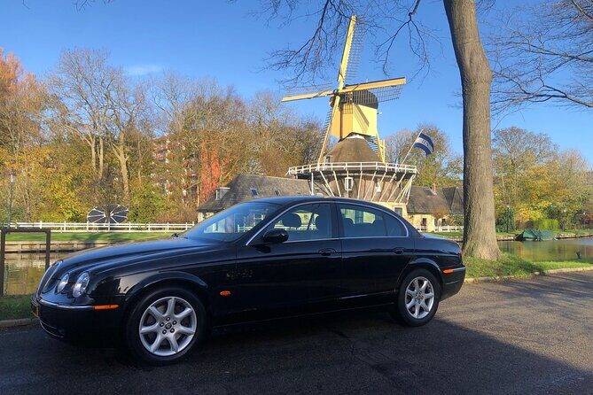 Giethoorn Private Tour Guide Giethoorn in luxury Jaguar S Type - Canal Boat Ride in Giethoorn: Photo Time That’s Actually Planned