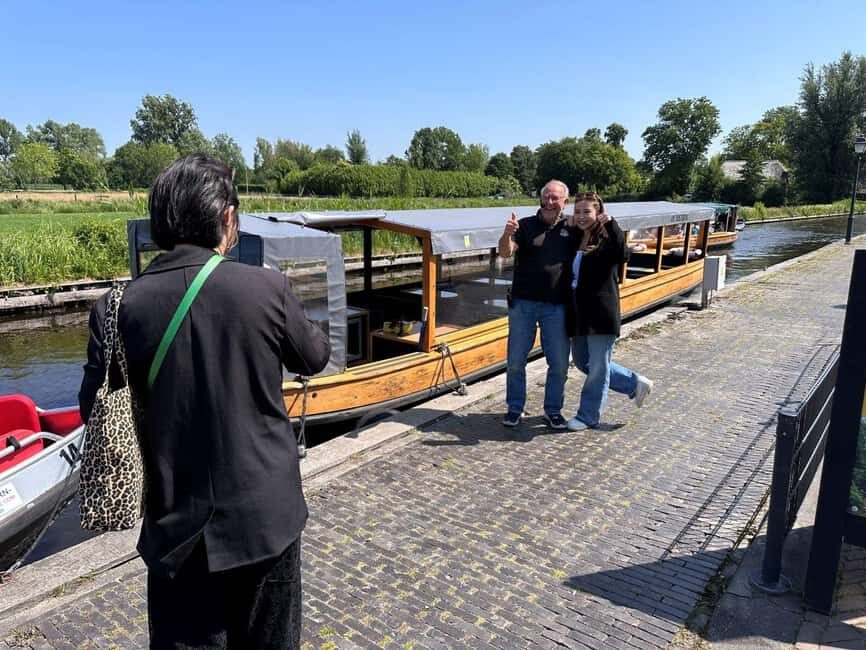 Giethoorn: Round trip from Amsterdam optional guided cruise - Who this trip suits best