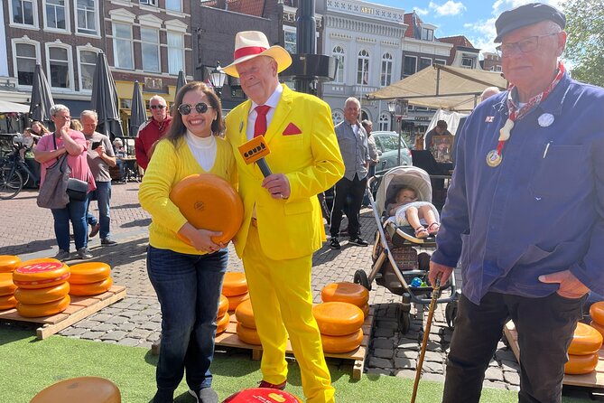 Gouda, Witches & Cheese - Private Day Tour - Stroopwafels, Gouda cheese, and the farm stop that makes it real