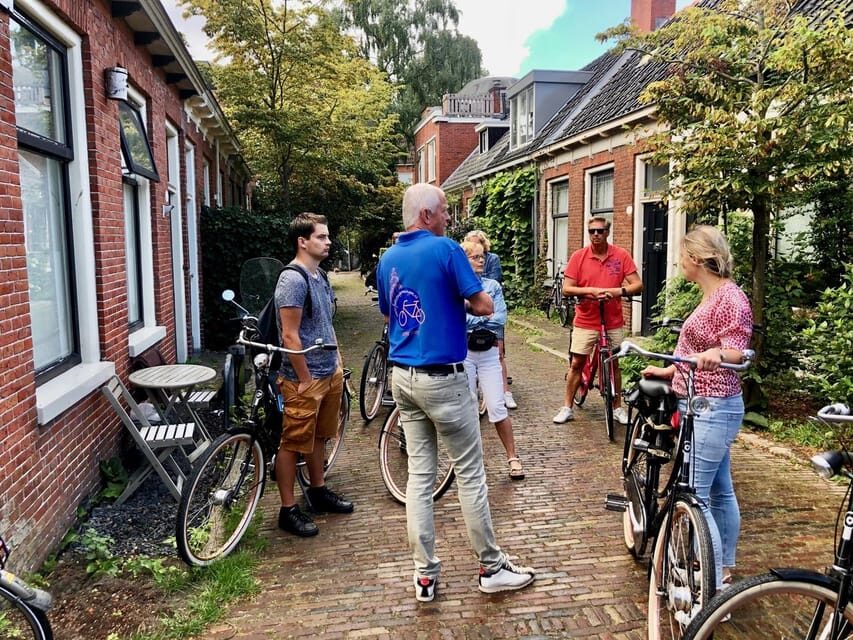 Groningen: City Highlights Bike Tour - Grote Markt: the city square you’ll want to return to