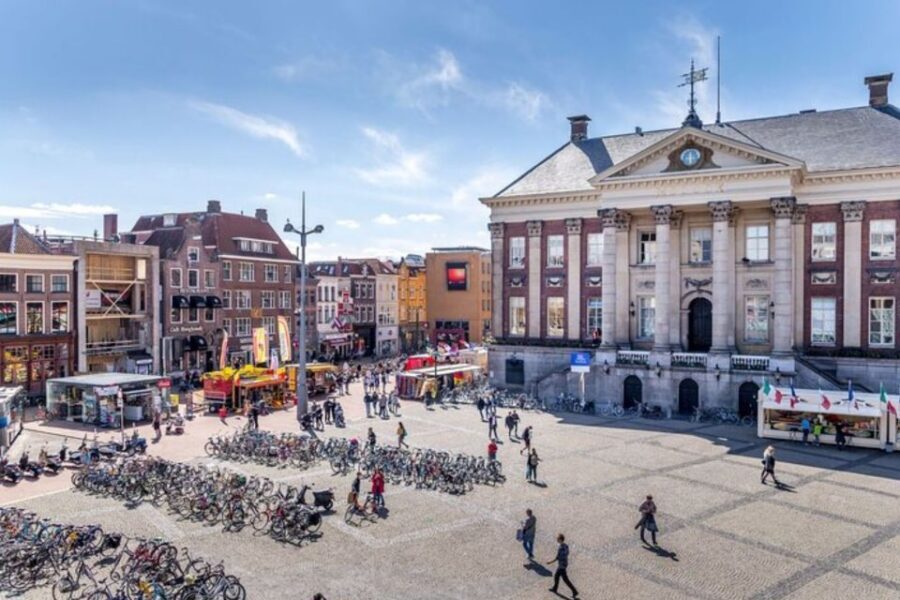 Groningen: Private custom tour with a local guide - Meeting Up in Groningen: How Pickup and Start Shape Your Day