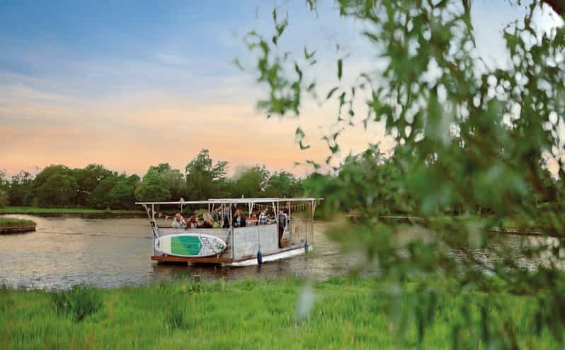 Groningen: Private Highlights BBQ with Drinks on the Lake - The Paterswoldsemeer cruise: easy sailing, big lake views