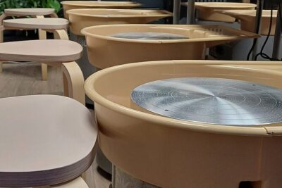 Guided Pottery Workshop on a Turntable in Choorstraat - What happens during the 3.5 hours (and where the time goes)