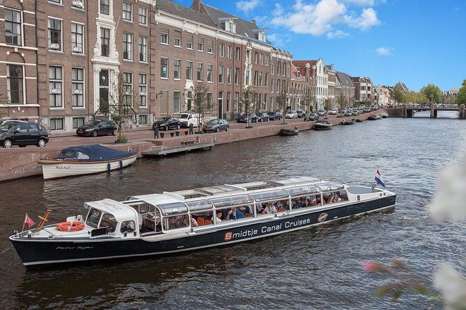 Haarlem: 90-minute Beer Tasting Cruise - What you learn from the audio guide and skipper