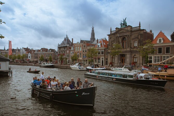 Haarlem Cheese and Wine Cruise - What’s Included: Wine, Cheese, and On-Board Comfort