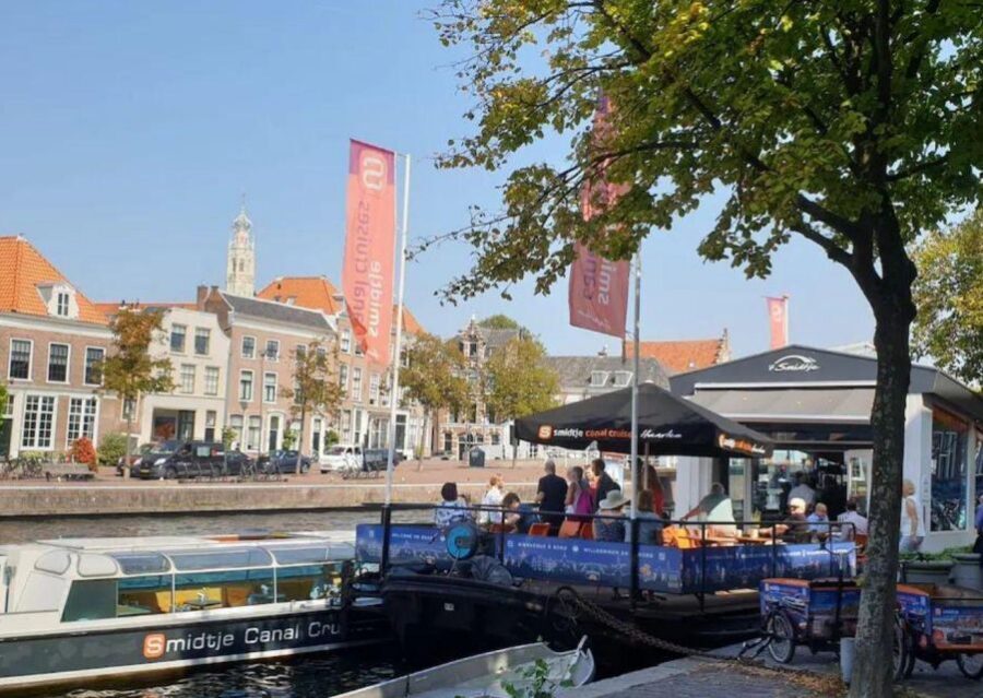 Haarlem: Dutch Windmill & Spaarne River Sightseeing Cruise - The Teylers Museum stop: more than just a view