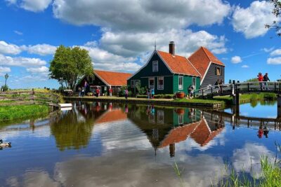 Half-Day Private Guided Sightseeing Tour of Zaanse Schans - The Real Working Windmills: What You’ll Notice on Your Guided Walk