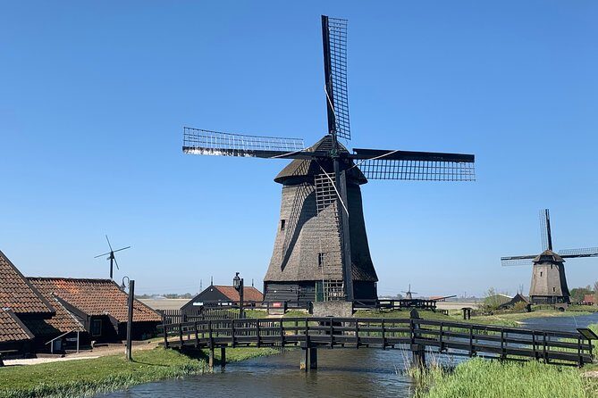 Hidden Gems Tour: visit 5 unforgettable places from Amsterdam - A 9:00 start that actually pays off