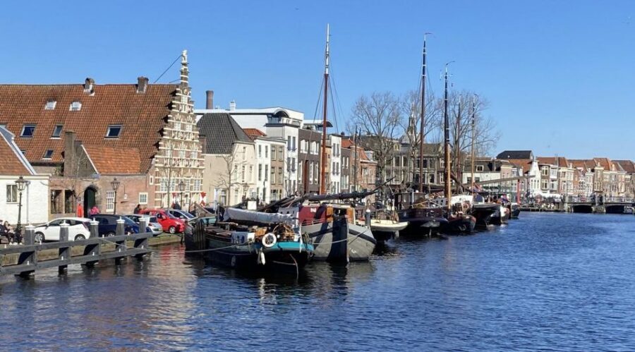 Historical Leiden: Private Walking Tour with a Local Guide - Should You Book This Private Walking Tour?