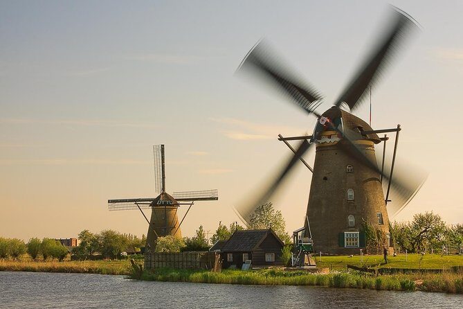 Kinderdijk, The Hague, Mauritshuis Private Tour from Amsterdam - Stop 2: The Hague Highlights from the Van (and Why It’s Done This Way)