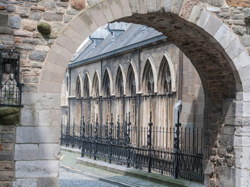 Maastricht: Culinary Walking Tour with Tastings - Key Points at a Glance