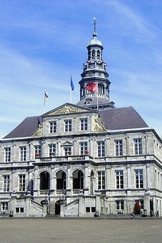 Maastricht: Day trip from Amsterdam with 3 country point - Who This Trip Suits Best (And Who Might Not Enjoy It)