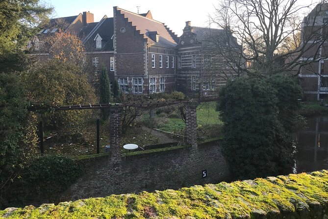 Maastricht Heritage and Nature Tour - Slavante: coffee or vlaai break with river Maas and vineyard views