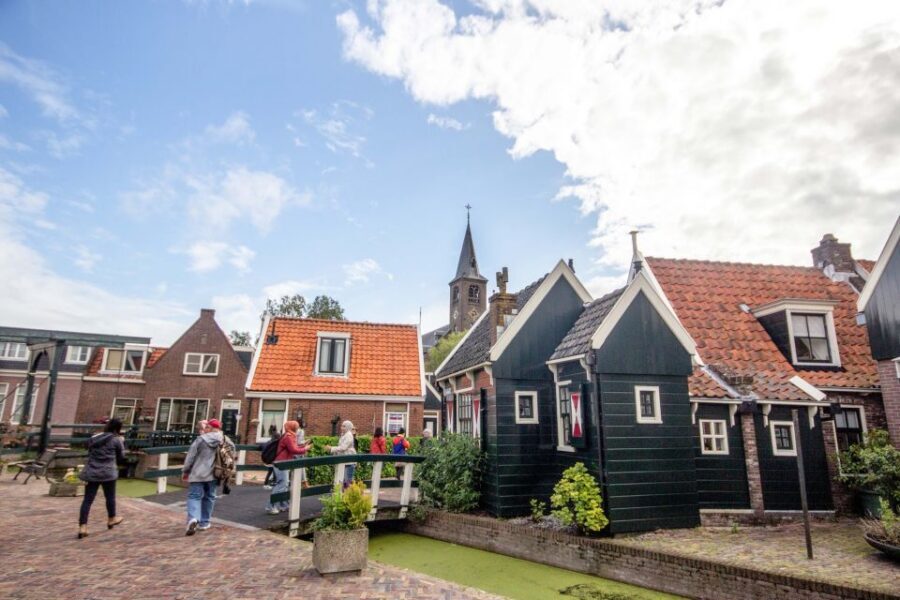 Marken, Volendam and Edam: Private Full-Day Tour - Marken: Markermeer viewpoints and a mini museum stop
