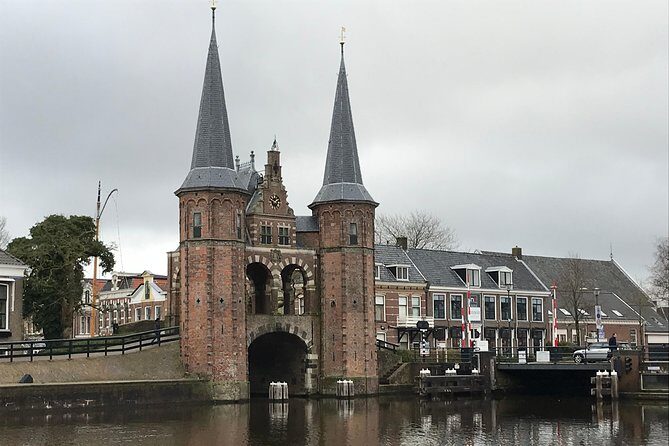 Northern Highlights Tour: visit 4 magnificent places from Amsterdam - Stop 2: Afsluitdijk and that watchtower view