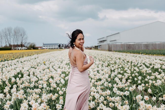Personal Travel and Vacation Photographer Tour in Amsterdam - Tulip Museum Photos and Season-Dependent Options
