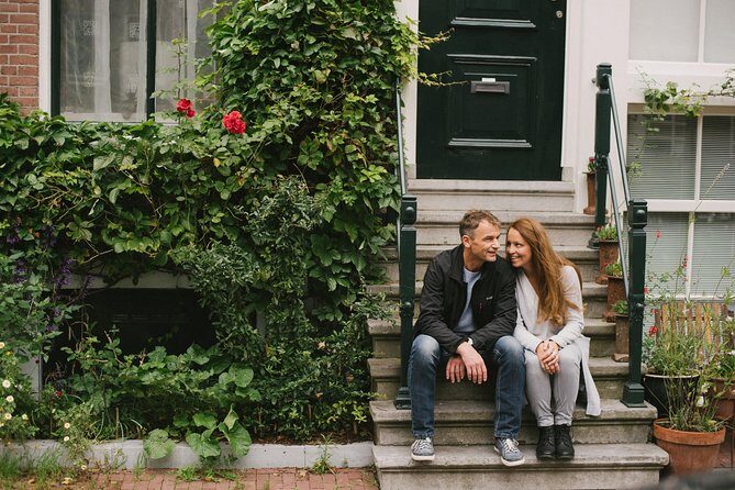 Personal Travel and Vacation Photographer Tour in Amsterdam - Smart Outfit Tips for a Smart Dress Code