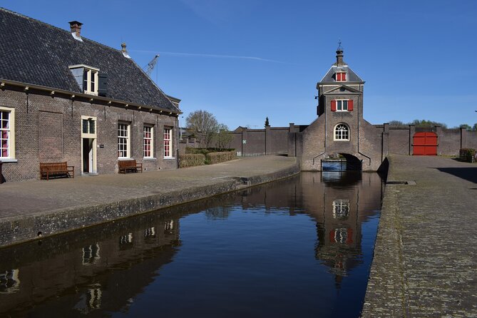 Photographic Tour in Delft Historical Center - The main 3-hour walk: 5 km of highlights and canal rhythm