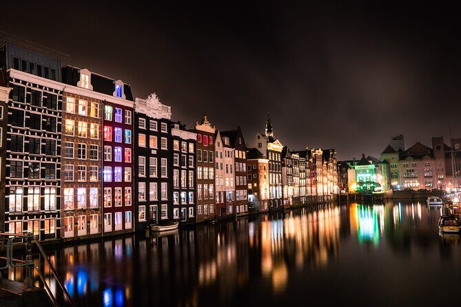 Photoshoot Experience in Amsterdam - Start Smart at Madame Tussauds Amsterdam on Dam 20