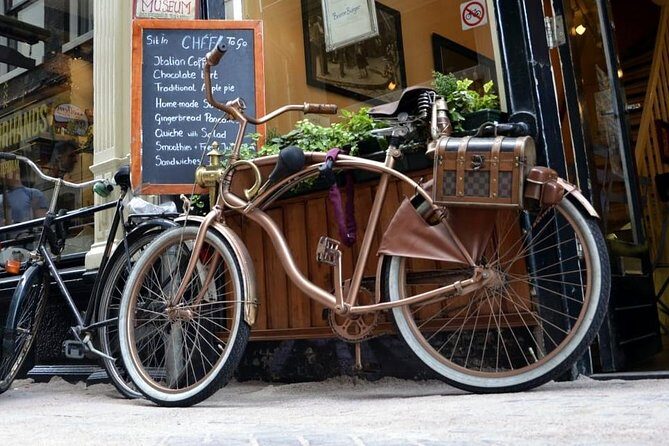 Private Amsterdam City Highlights Bike Tour (PRIVATE GUIDE) - Start at Beursplein 1-3: choosing your bike and getting ready