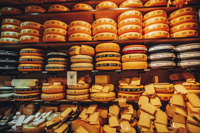 Private Amsterdam Food Tour with Local - Nine Little Streets (Negen Straatjes): fries, sweets, and browsing fuel
