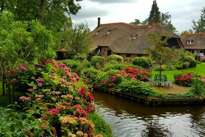 Private Daytrip Giethoorn and Windmills of Zaanse Schans from Amsterdam - Amsterdam sightseeing in between: a guided reset, not a full city tour
