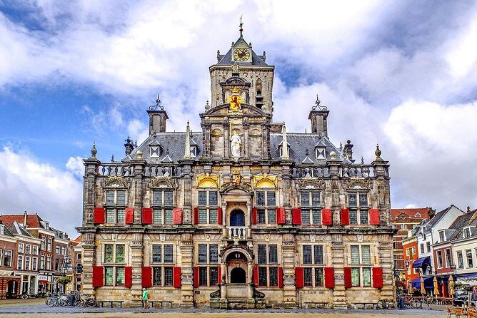 Private Delft and The Hague Tour incl. Madurodam from Amsterdam - The Hague break: lunch time and local detours