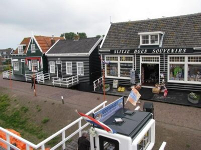 Private Excursion to Zaanse Schans, Edam, Volendam and Marken - Edam’s city center: the peaceful palate cleanser