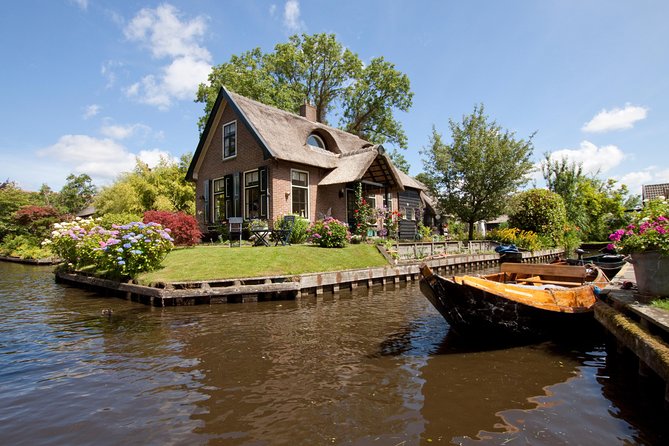 Private full-day customizable tour of the Netherlands from Amsterdam - How the pickup actually changes your whole day