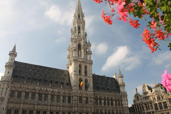 Private Full Day Sightseeing Tour to Brussels from Amsterdam - Royal Palace Area: A Short Photo Break at Palais Royal