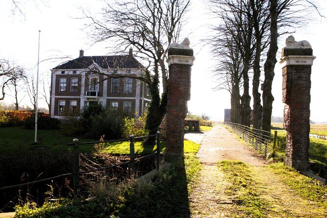 Private Guided Senior Countryside Windmill Tour - Edam on foot: Small-town strolling and a sweet stop for candy and Dutch liqueurs
