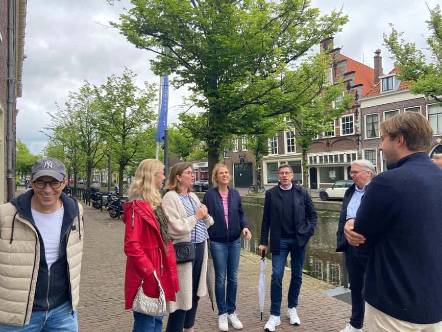 Private half-day Delft and The Hague tour - The river tram: the smart reset between two worlds
