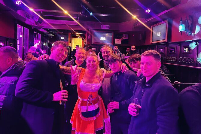 Private Hostess Bar Tour in Amsterdam Red Light District (3h) - Why De Wallen feels easier with a hostess holding the rope