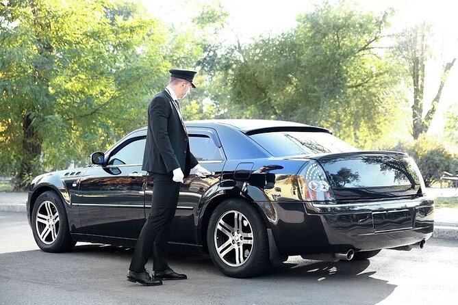 Private One way Transfer Amsterdam Airport to Amsterdam - The 75-Minute Waiting Time Is Your Real Insurance