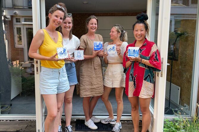 Private Souvenir Creation in Dutch Delft Blue from Netherlands - Hands-On Tile Painting: What You Actually Do During the Session