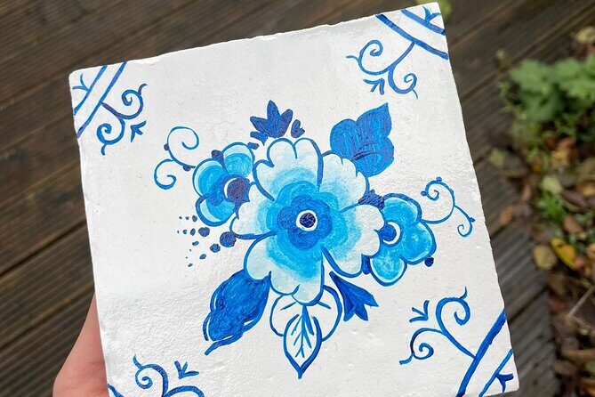 Private Souvenir Creation in Dutch Delft Blue from Netherlands - Where You Start at Postjeskade 43 (and Why It Matters)