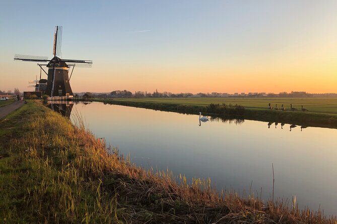 Private tour from Amsterdam, windmills, clogs & cheese.. - Volendam harbor breaks: food you actually want to eat