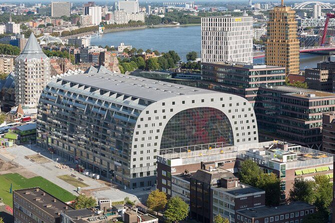 Private tour: Markthal, Cube houses and Rooftop Het Witte Huis - How the 1 hour 15 minutes stays comfortable (or not)