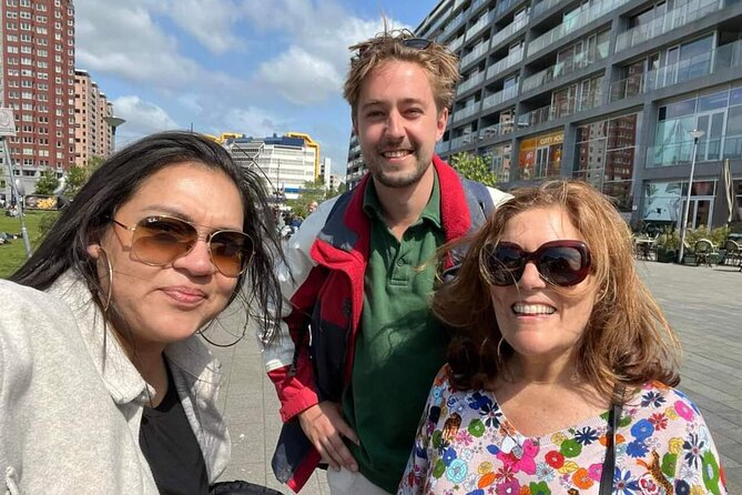 Private Tour of The Hague, Delft and Rotterdam with Lunch - Delft through the Oostpoort gate: lunch at Beestenmarkt and a reset