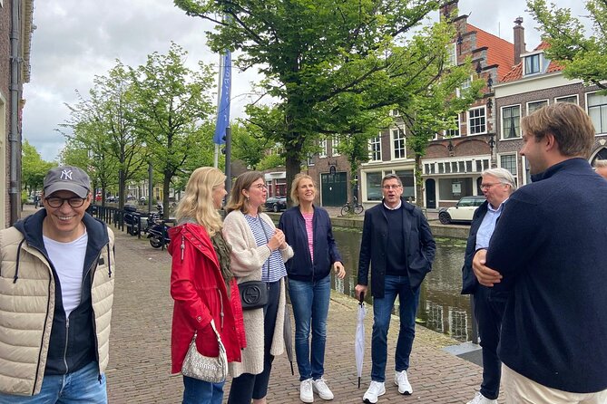 Private Tour of Vermeer's Delft + Tickets to Vermeer Museum - Old Church: the quiet power of visiting the grave