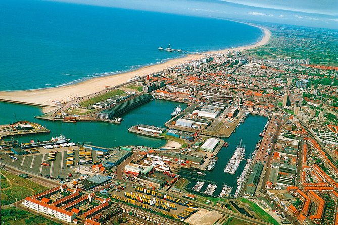 Private Tour: The Hague Walking Tour Including Peace Palace Visitors Center - Prison Gate Museum area: learning the darker side, without a big commitment
