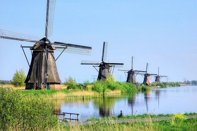 Private tour to Kinderdijk windmills and Delft from Amsterdam - Weather and comfort: tips to make the day feel easy