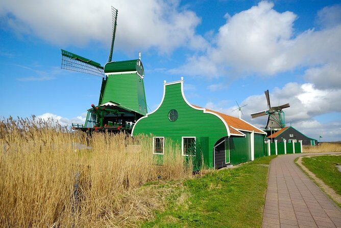 Private Tour Zaanse Schans Windmills and Volendam in Jaguar - Price and Value for a Group of Up to 4