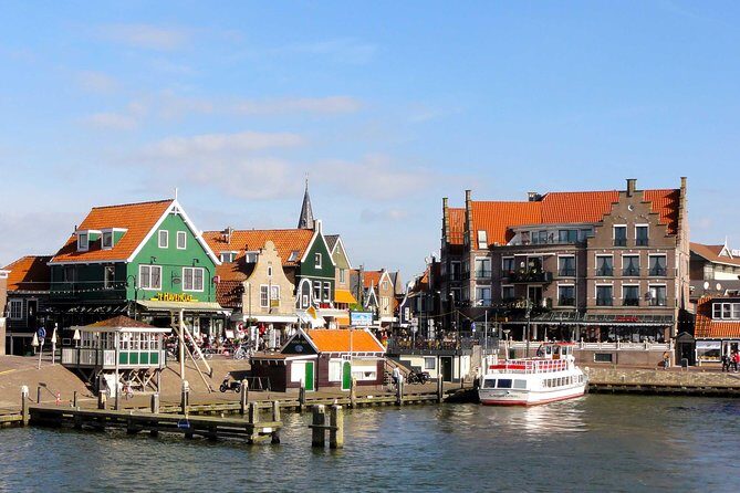 Private Tour Zaanse Schans Windmills and Volendam in Jaguar - Volendam Haven and the Fisher Place: 3 Hours You Can Spend Your Way