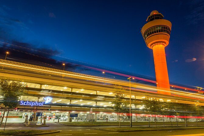 Private Transfer from Amsterdam Airport Schiphol to The Hague - Who should book this transfer (and who should pass)