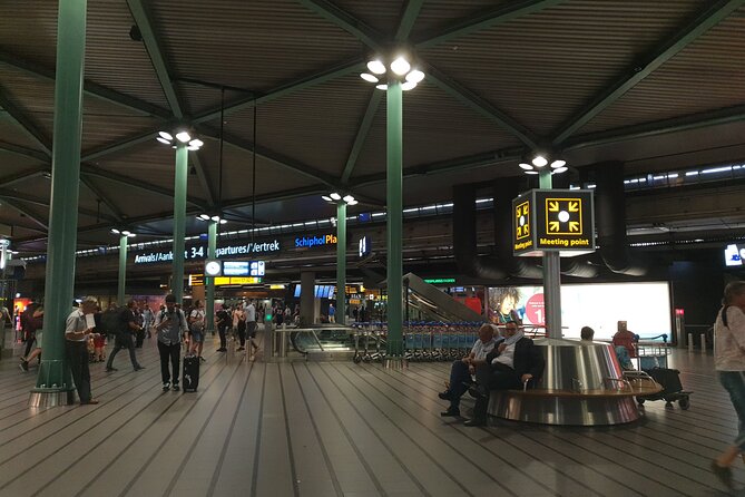 Private Transfer from The Hague City to Schiphol Airport - Door-to-door transfer from The Hague to Schiphol in a private car