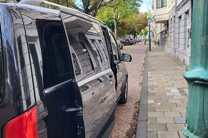 Private Transfer Service Between Ijmuiden and Amsterdam - Accessibility and comfort: who this fits well