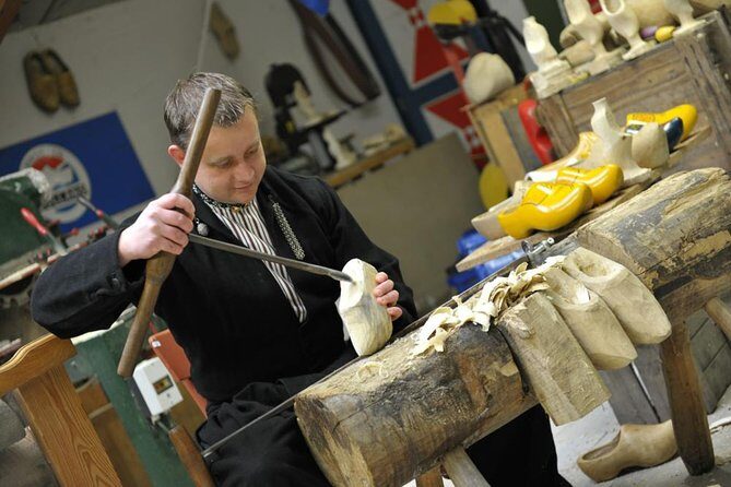 Private Workshop for Wooden Shoe Making in Simonehoeve - Cheese-farm tour with tastings: where the value gets “real”