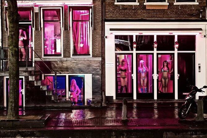 Red Light District Primetime Private Tour for 18+ Only - Zeedijk and Nieuwmarkt: everyday Amsterdam before the big shift