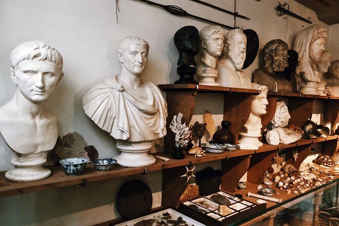 Rembrandt House & Neighborhood Exclusive Guided Walking Tour - Inside Rembrandt House Museum: your guided hour of Rembrandt details